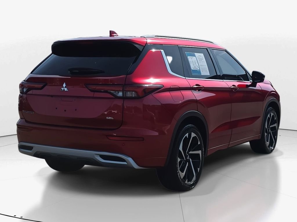 Used 2022 Mitsubishi Outlander SEL image 5