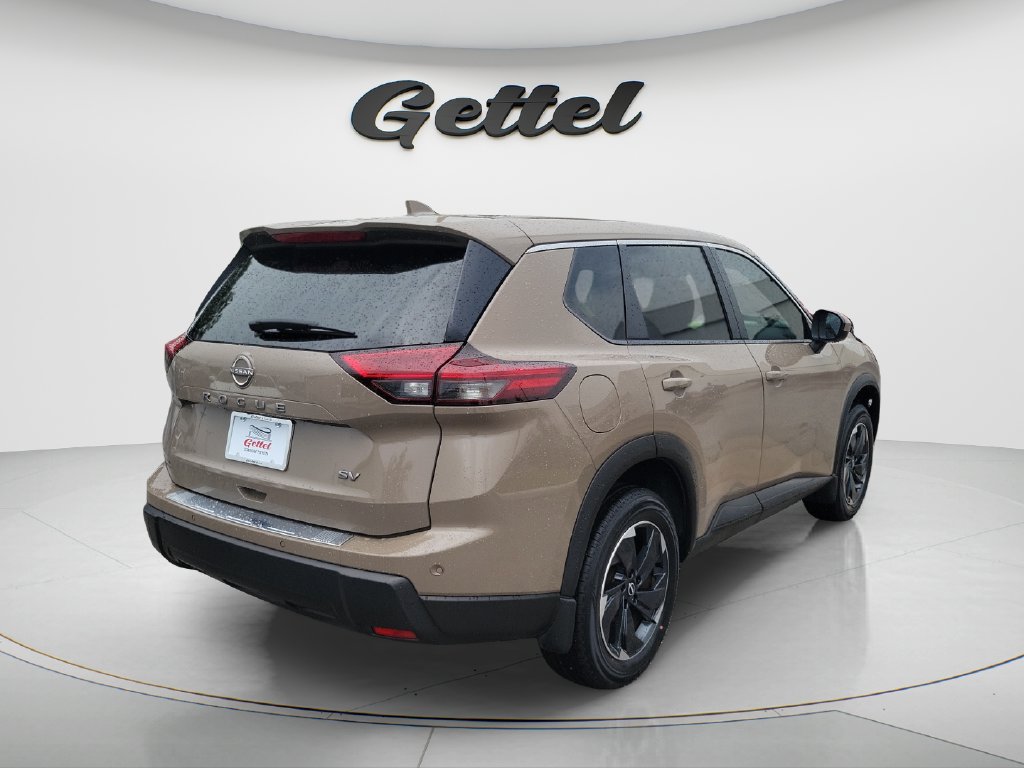 Used 2024 Nissan Rogue SV FWD image 5