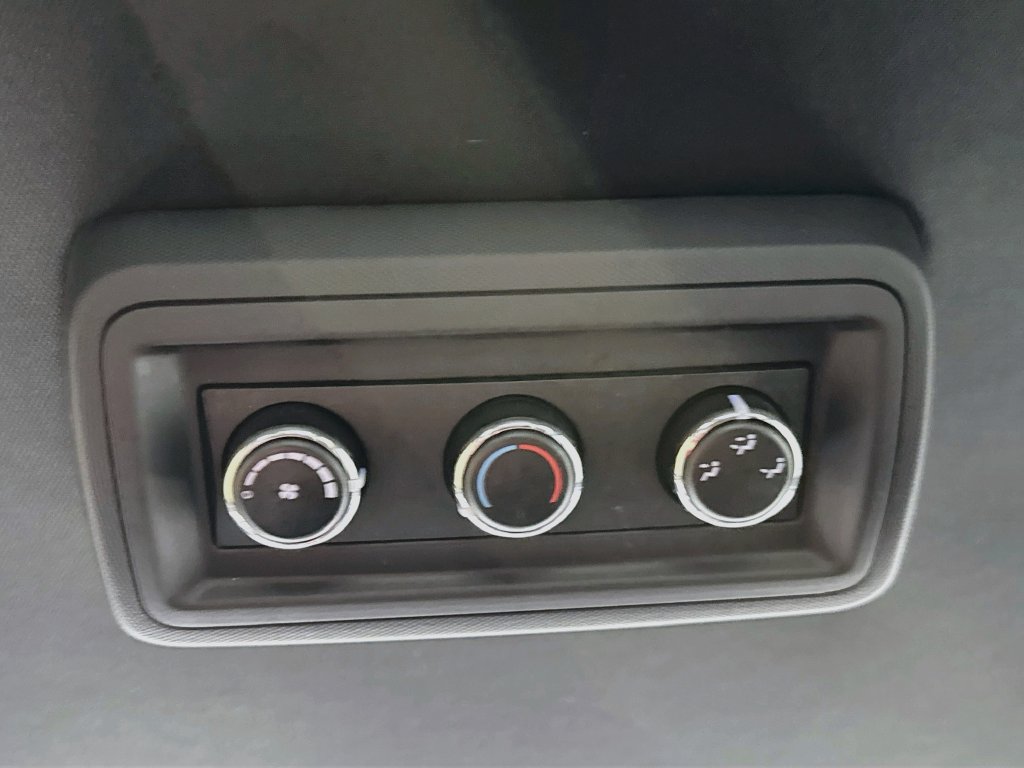 Used 2017 Dodge Grand Caravan SXT FWD image 28