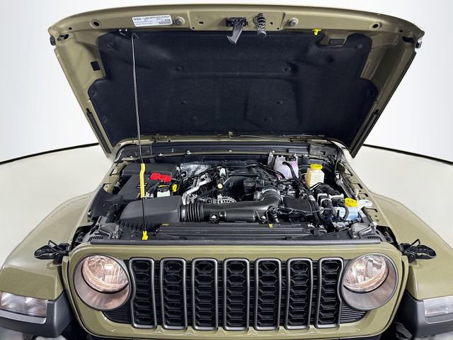 New 2025 Jeep Gladiator Sport image 27