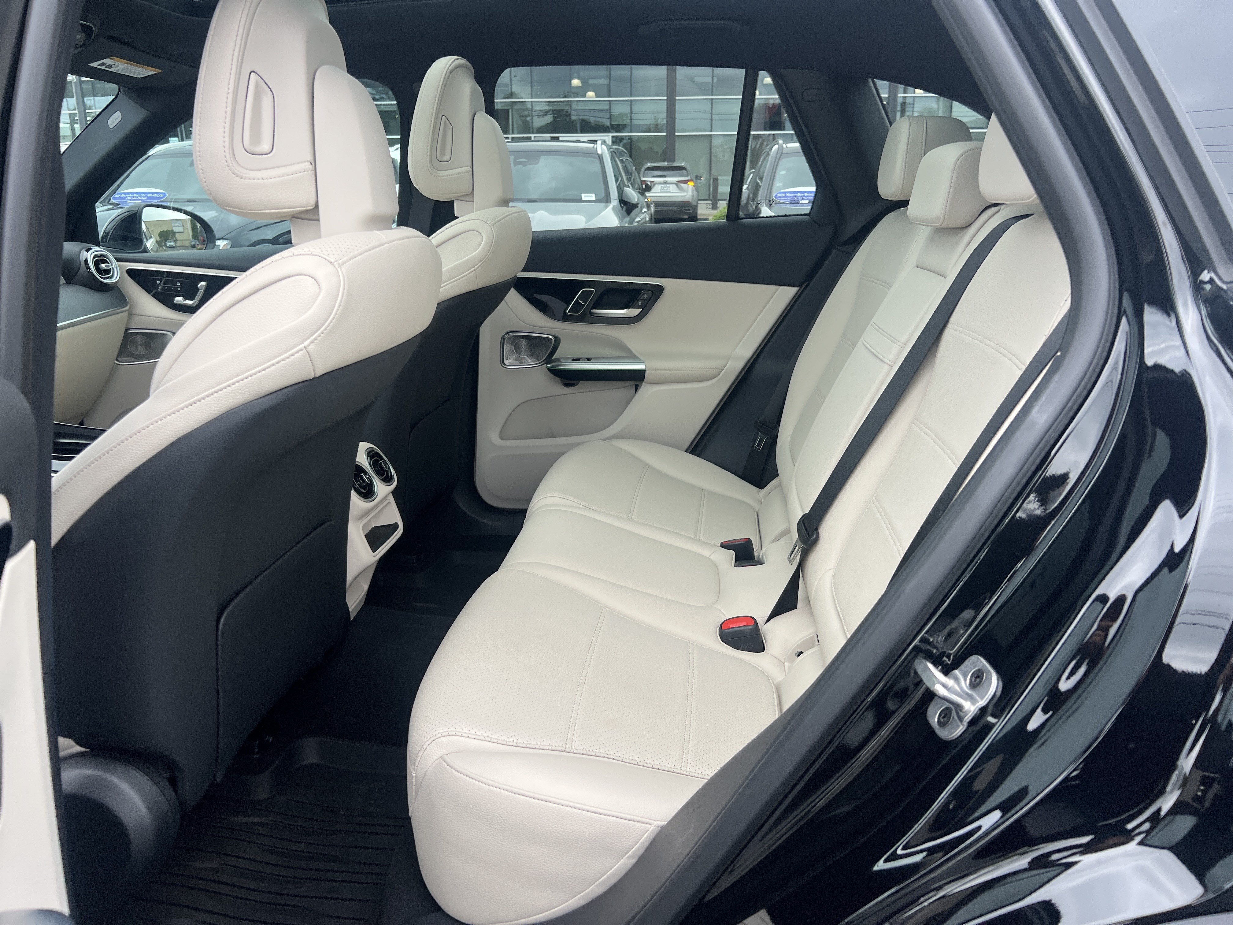Certified 2026 Mercedes-Benz GLC 300 4MATIC image 32