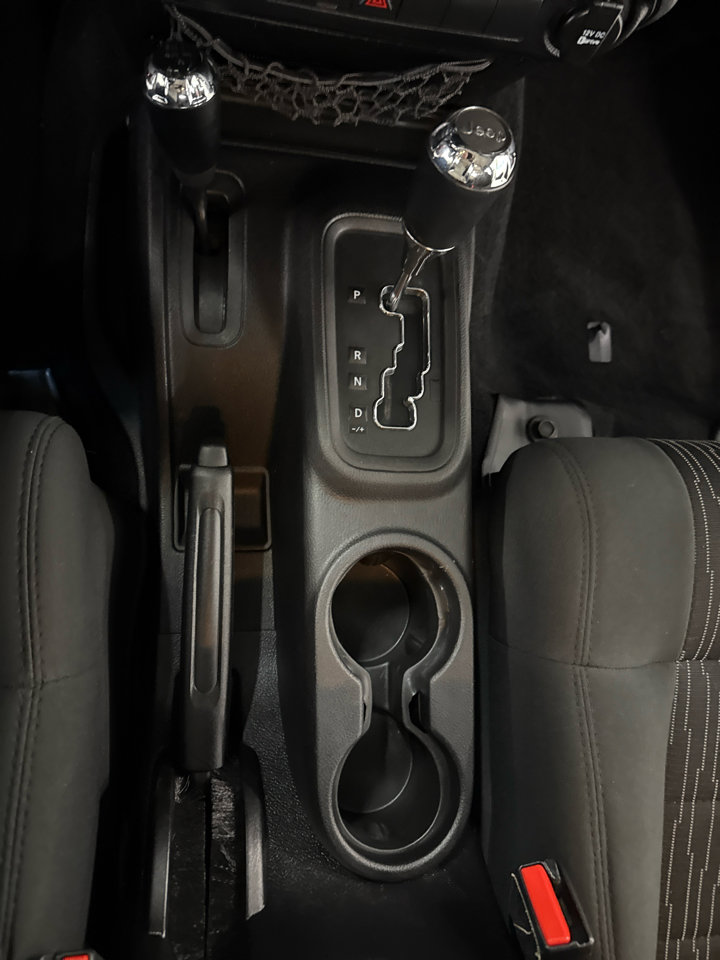 Used 2012 Jeep Wrangler Unlimited Sport image 22