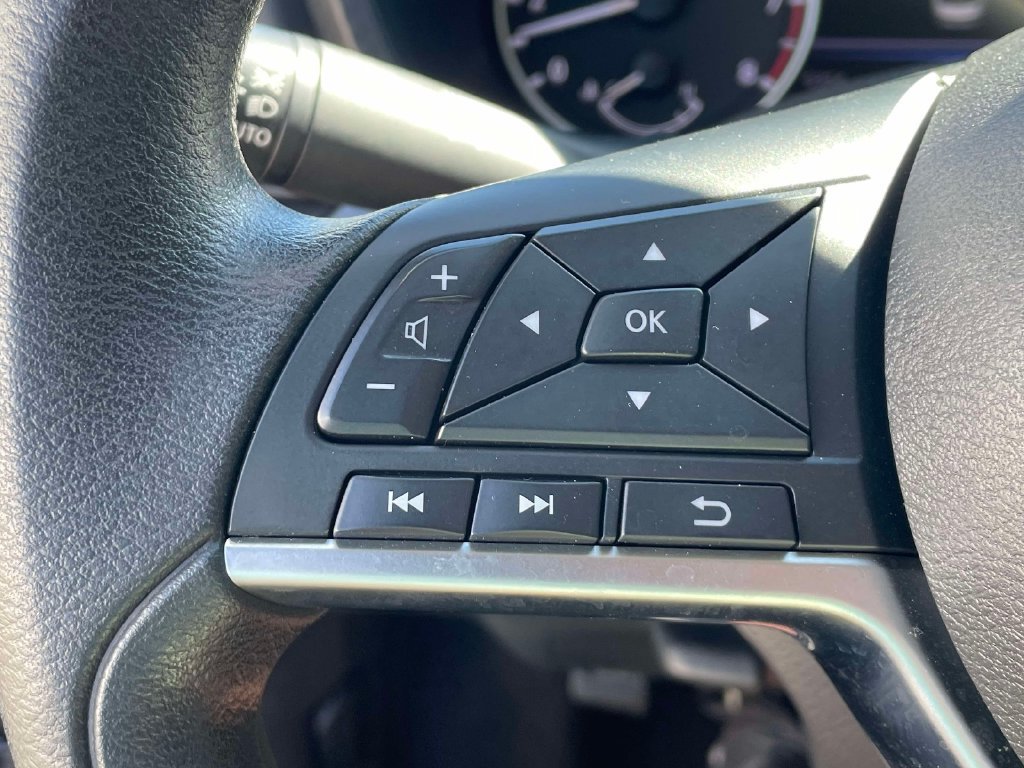 Used 2025 Nissan Sentra SV FWD image 28