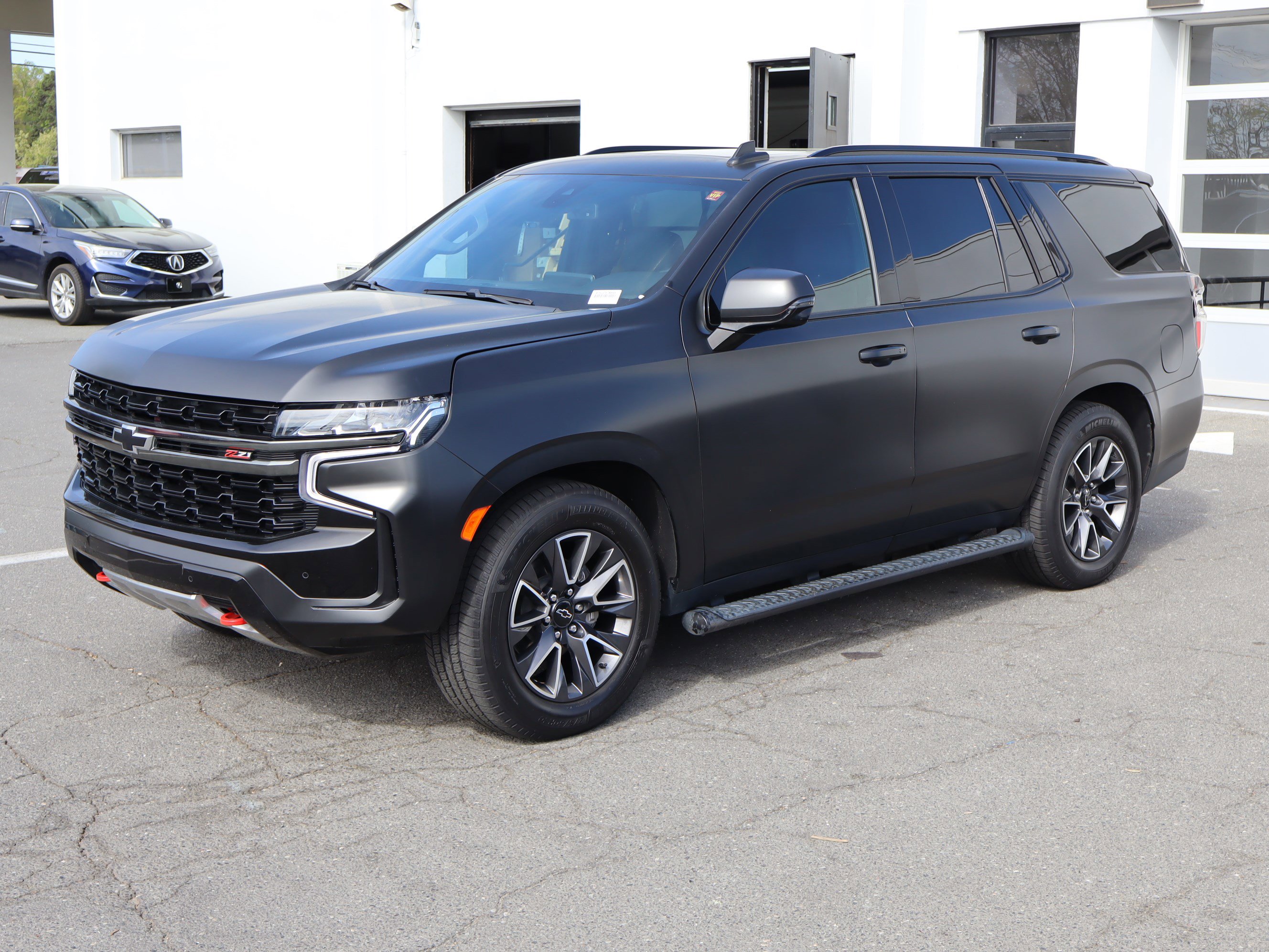 Used 2021 Chevrolet Tahoe Z71 w/ Z71 Off-Road Package AWD/4WD image 5