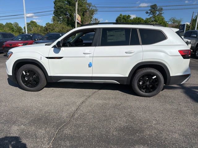 New 2026 Volkswagen Atlas Peak Edition AWD/4WD image 3