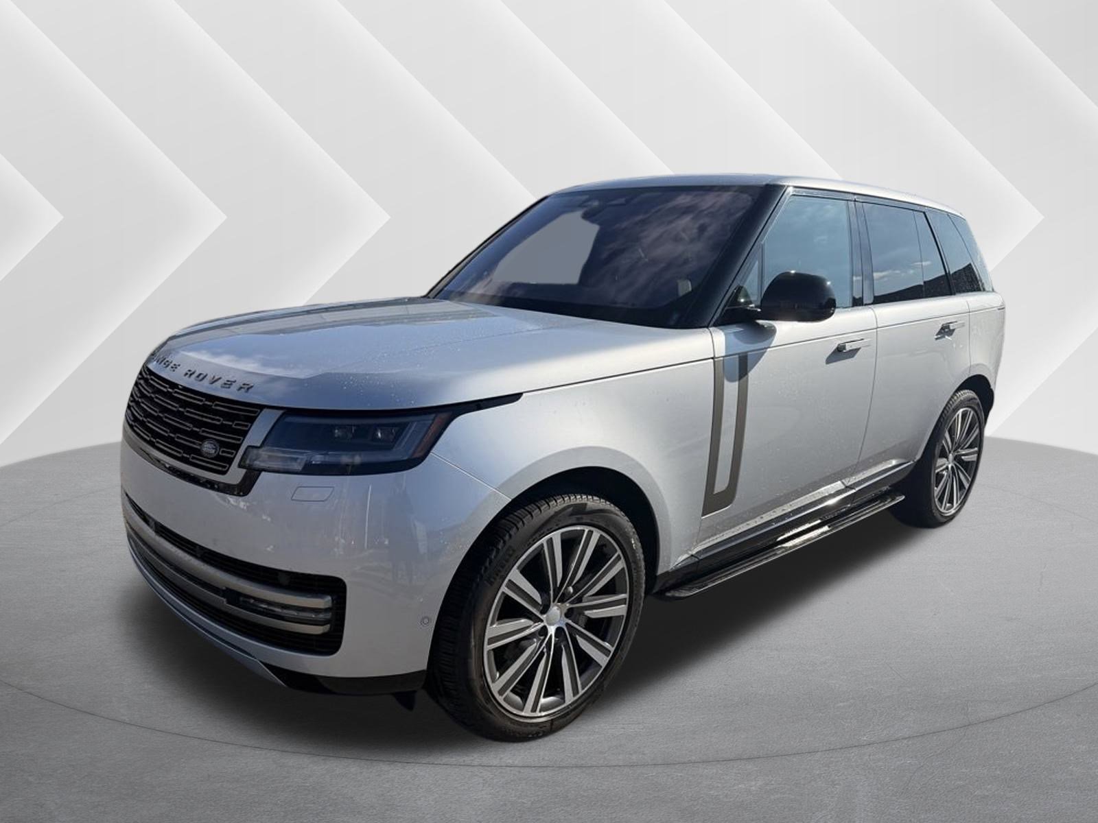 Used 2023 Land Rover Range Rover SE image 1