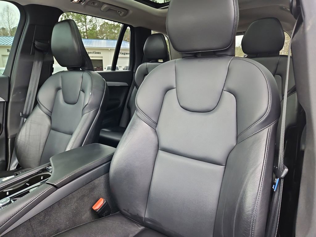 Used 2022 Volvo XC90 T5 Momentum image 25