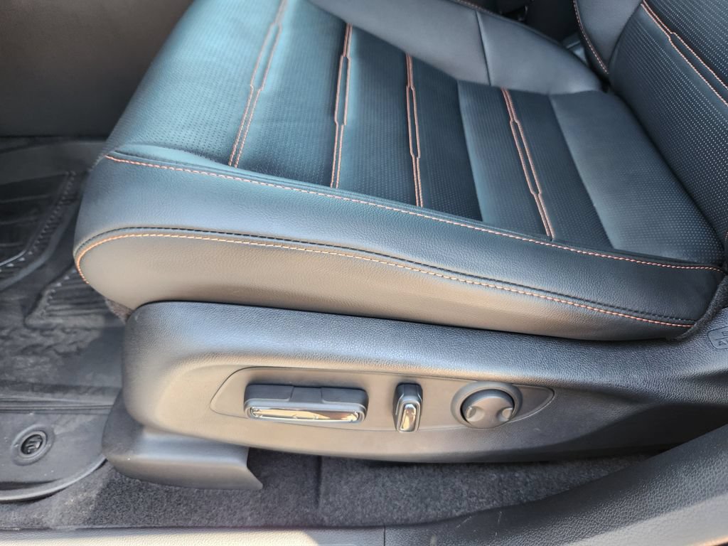 Used 2026 Honda CR-V Sport Touring image 12