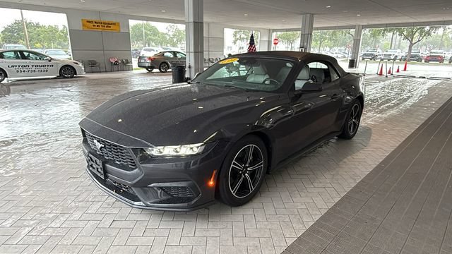Used 2024 Ford Mustang Premium RWD image 3
