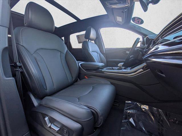 Used 2025 Audi Q7 3.0T Prestige w/ Prestige Package image 24