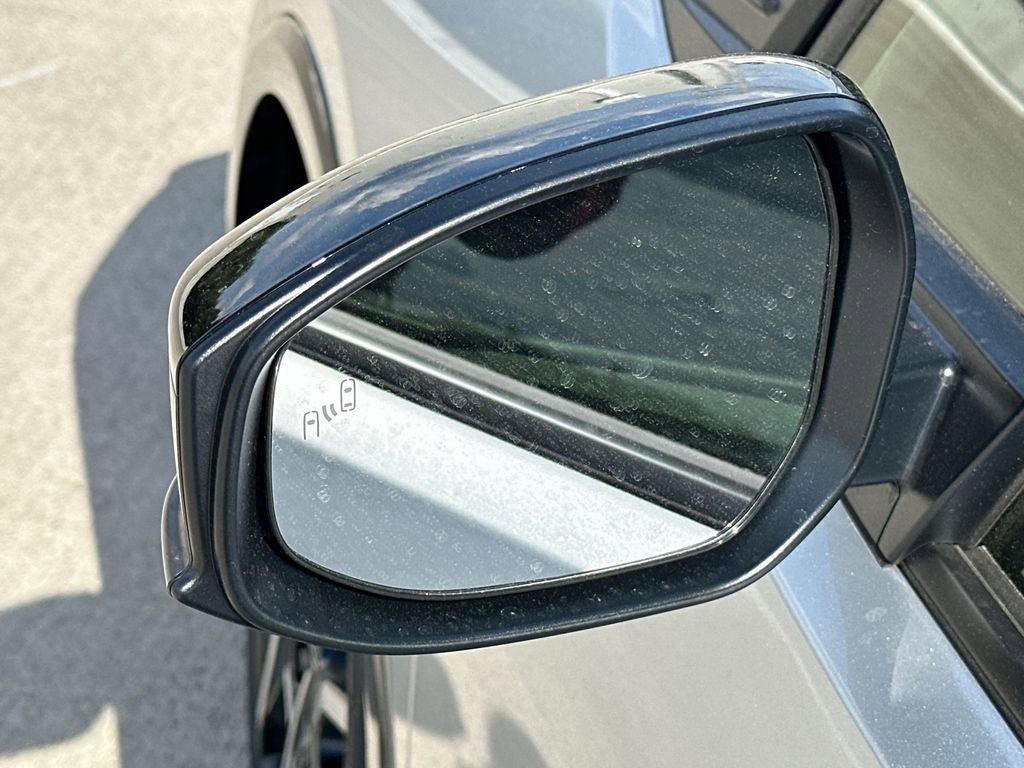 New 2026 Toyota Prius Plug-In Hybrid FWD image 14