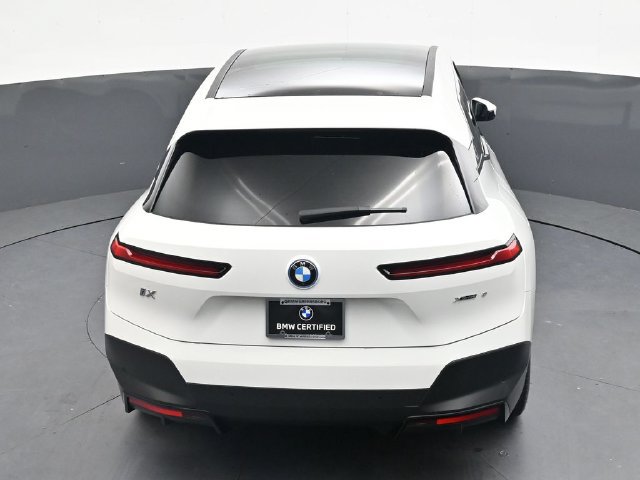 Certified 2024 BMW iX xDrive50 w/ Premium Package AWD/4WD image 24