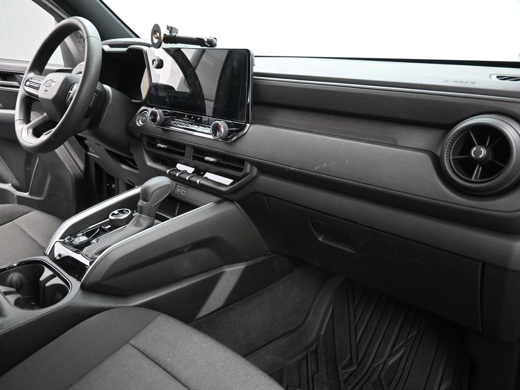 Used 2025 Chevrolet Colorado Trail Boss image 14