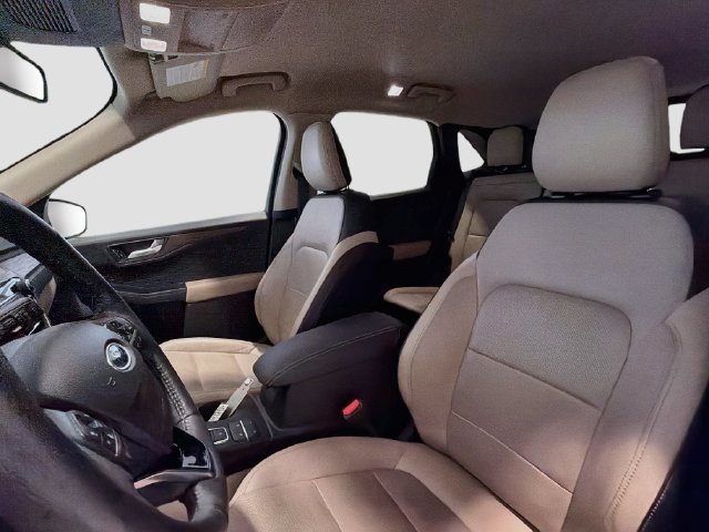 Used 2020 Ford Escape Titanium AWD/4WD image 21