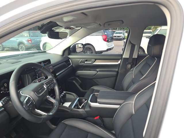 Used 2026 GMC Terrain Denali w/ LPO, Floor Liner Package AWD/4WD image 9