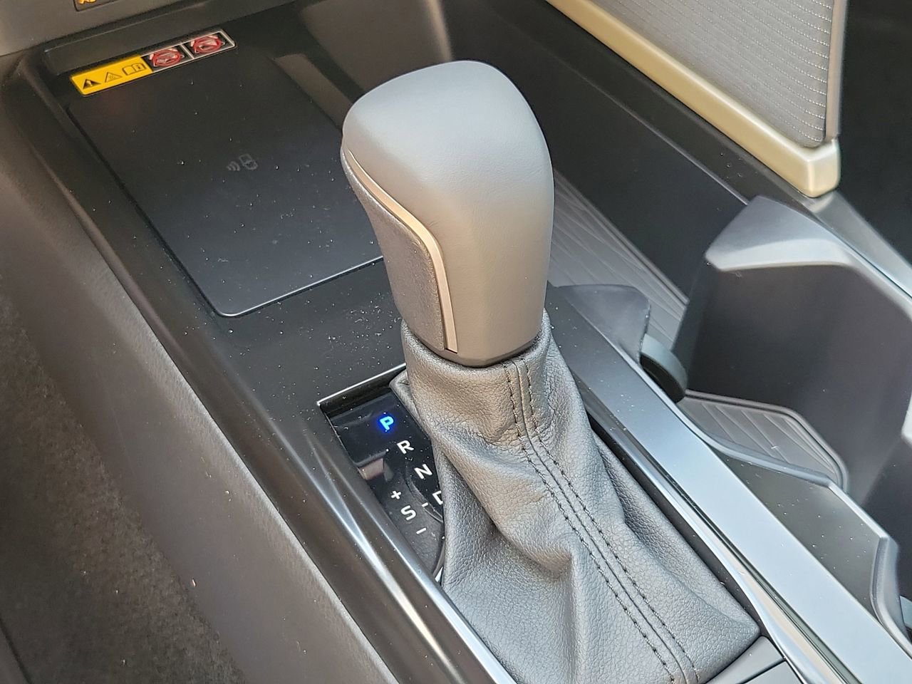 New 2026 Toyota Camry SE FWD image 27