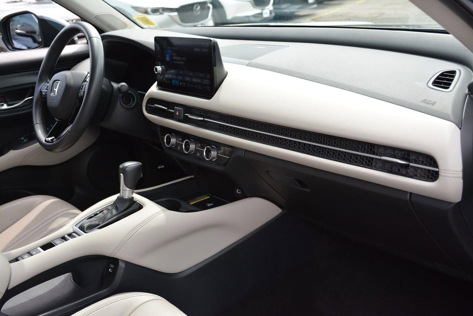 Used 2024 Honda HR-V EX-L image 17