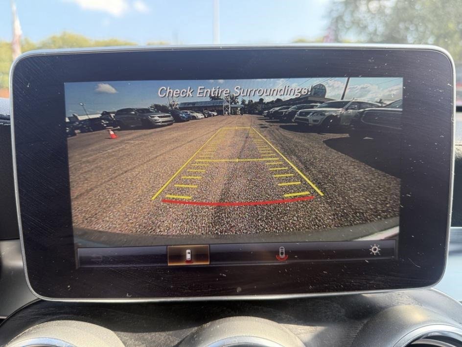 Used 2017 Mercedes-Benz GLC 300 4MATIC Coupe image 31