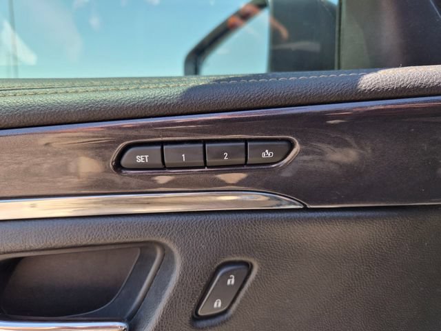 Used 2016 Chevrolet Impala LTZ FWD image 14