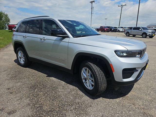 New 2026 Jeep Grand Cherokee Laredo X AWD/4WD image 7