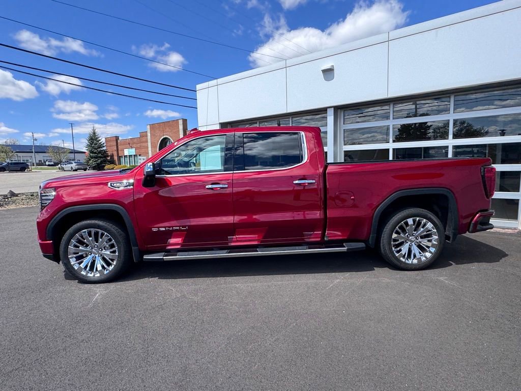 Used 2023 GMC Sierra 1500 Denali AWD/4WD image 2