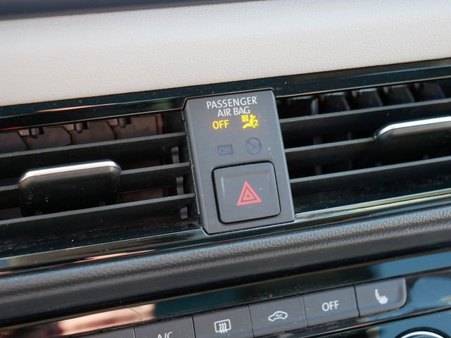 Certified 2023 Volkswagen Taos SE w/ Panoramic Sunroof Package image 37