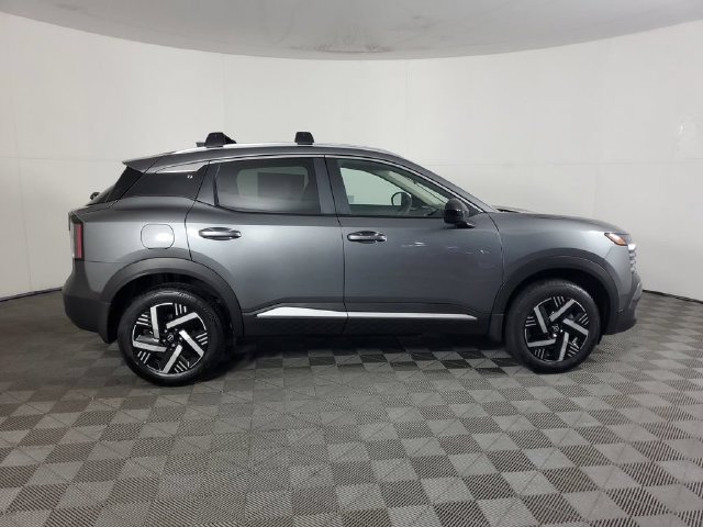 New 2026 Nissan Kicks SV w/ Cold Weather Package FWD image 10