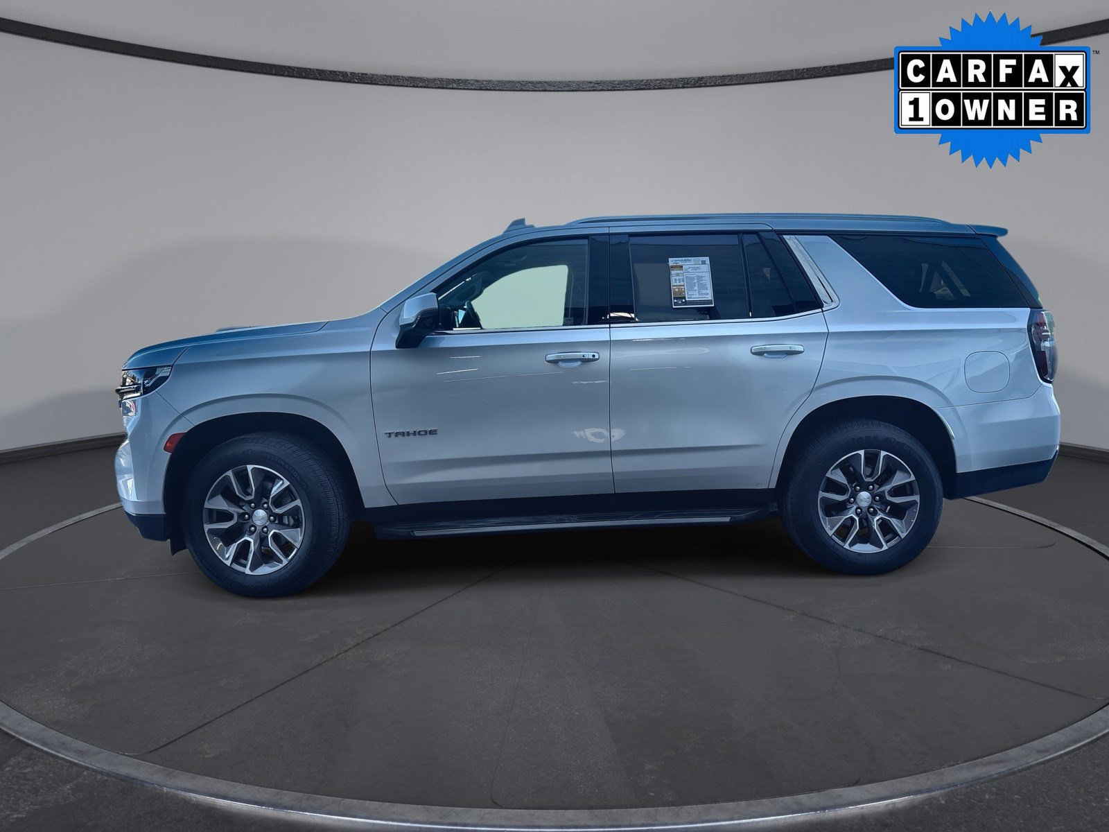 Used 2022 Chevrolet Tahoe LT w/ Luxury Package image 4