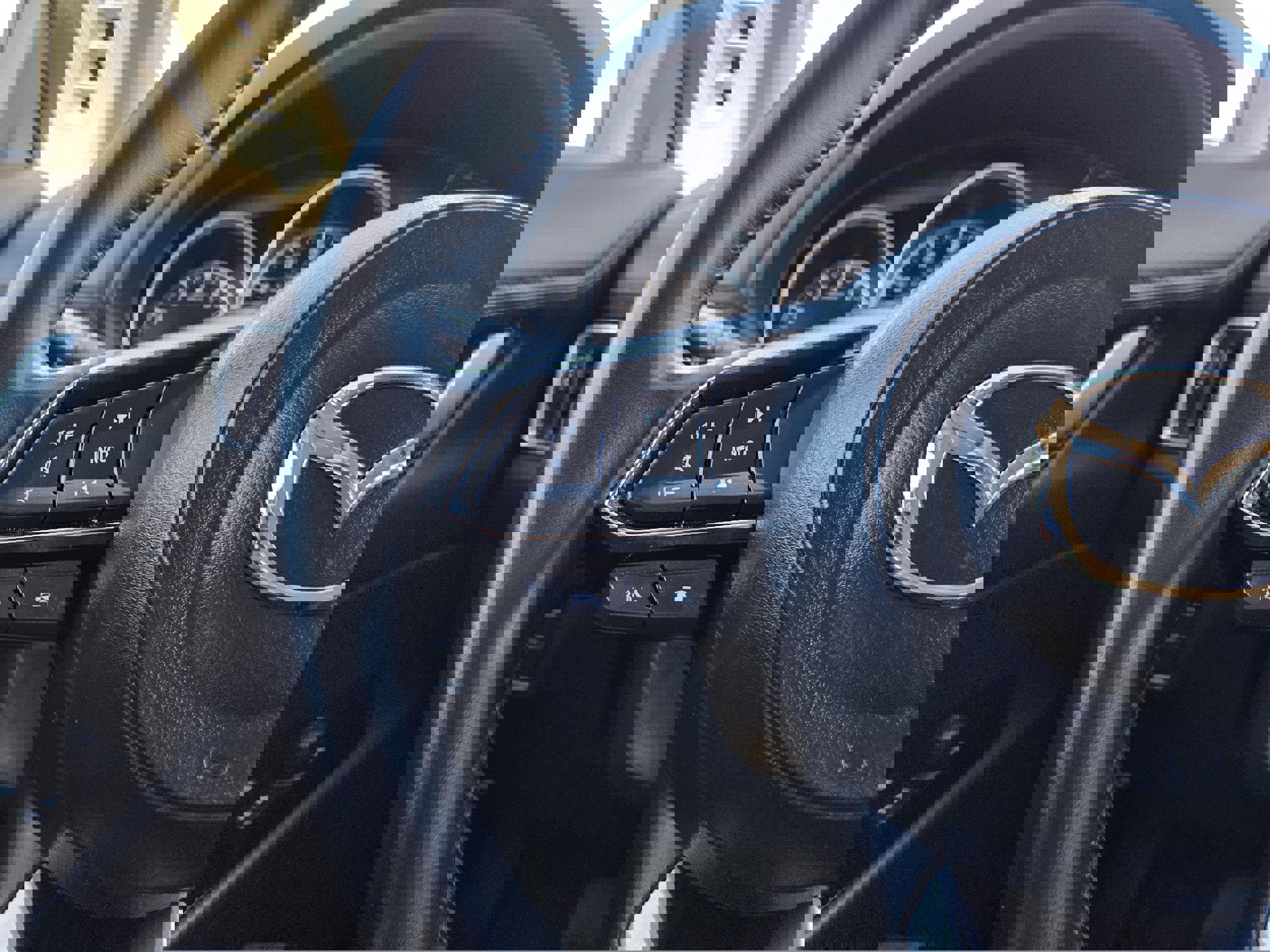 Used 2025 MAZDA CX-5 AWD 2.5 S w/ Select Package image 36