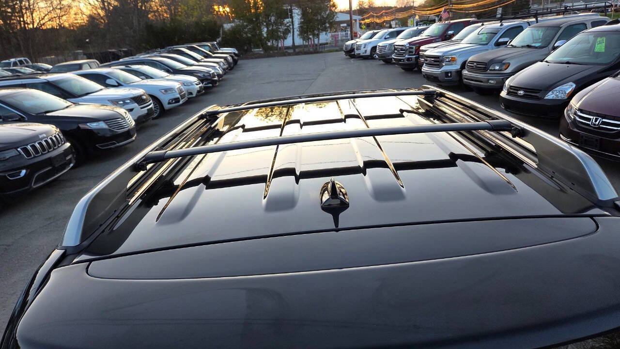 Used 2011 Lexus LX 570 4WD image 14