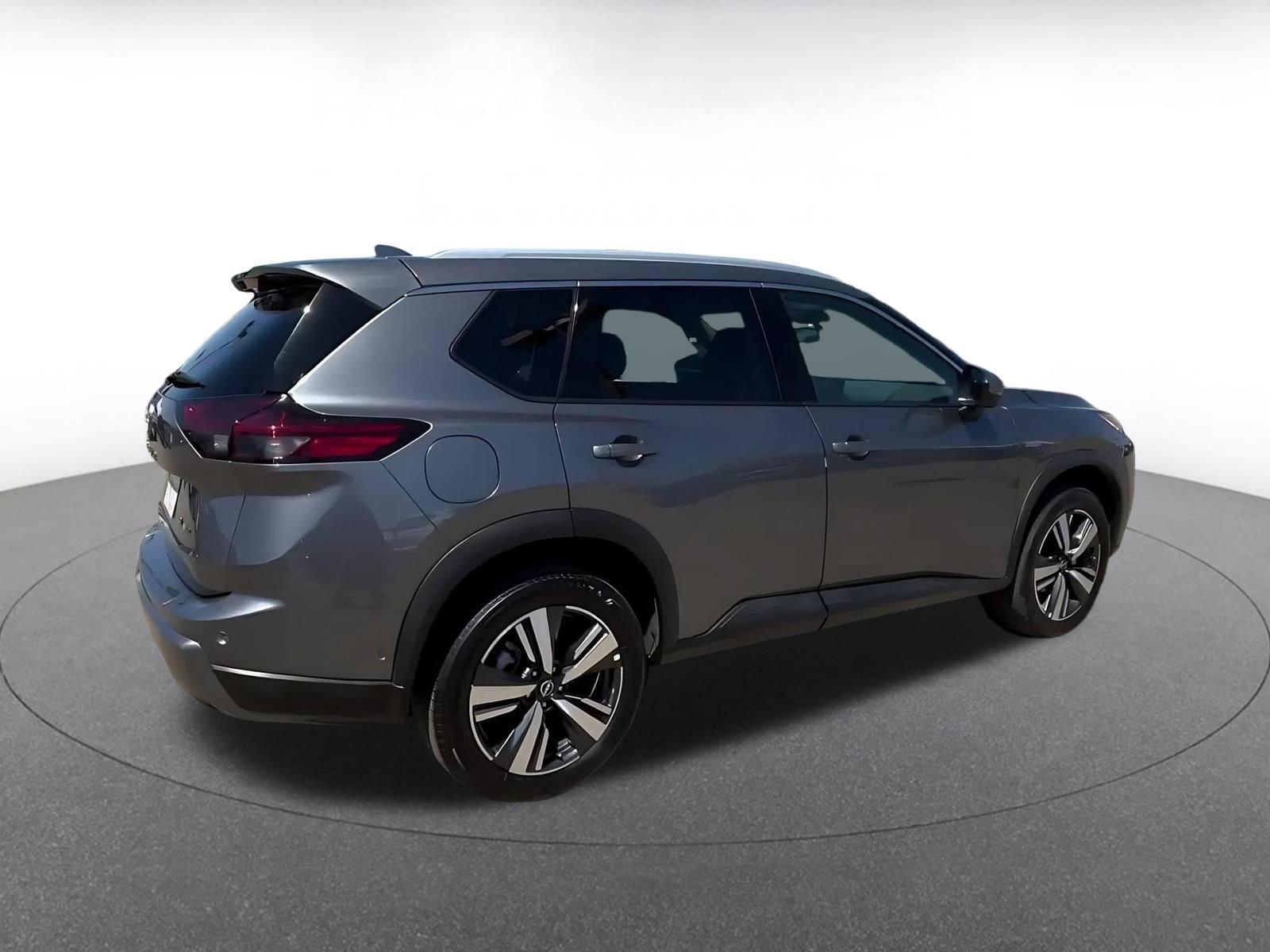 Used 2026 Nissan Rogue SL AWD/4WD image 15