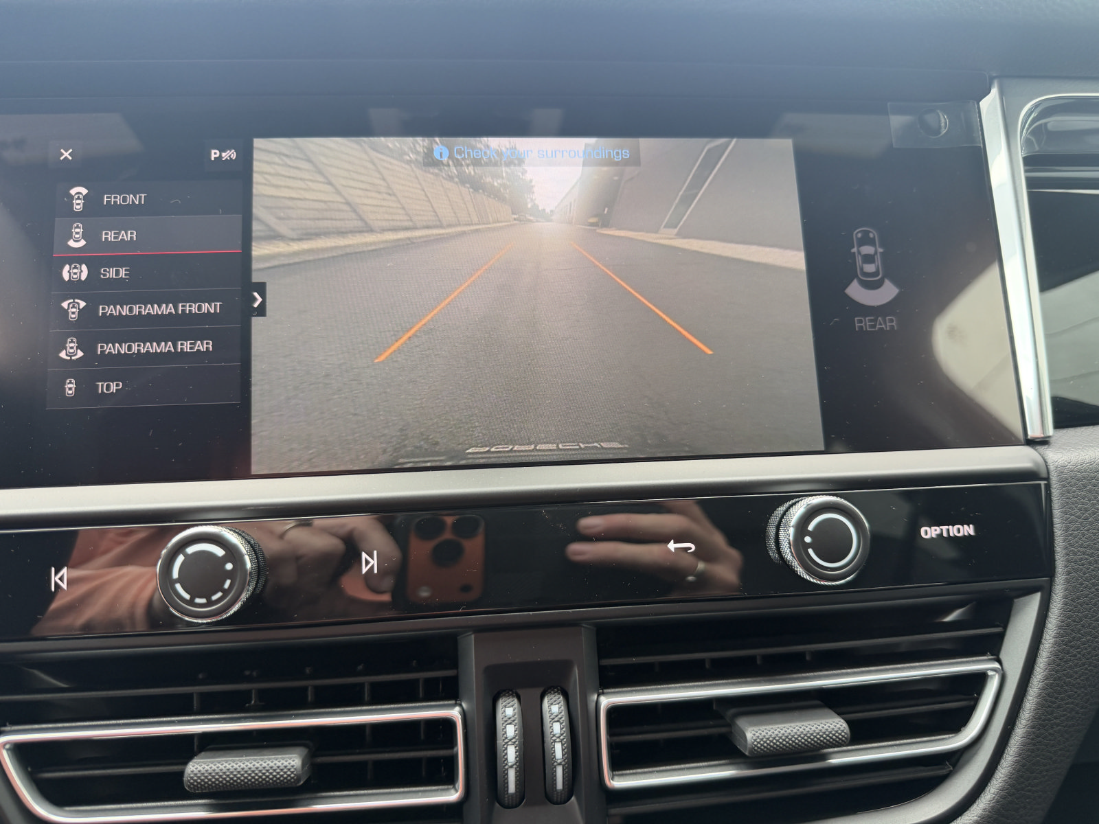 New 2026 Porsche Macan AWD/4WD image 29