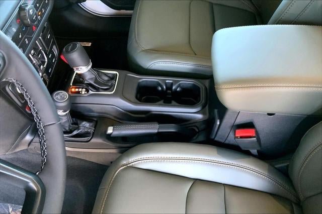 New 2026 Jeep Gladiator Mojave AWD/4WD image 36