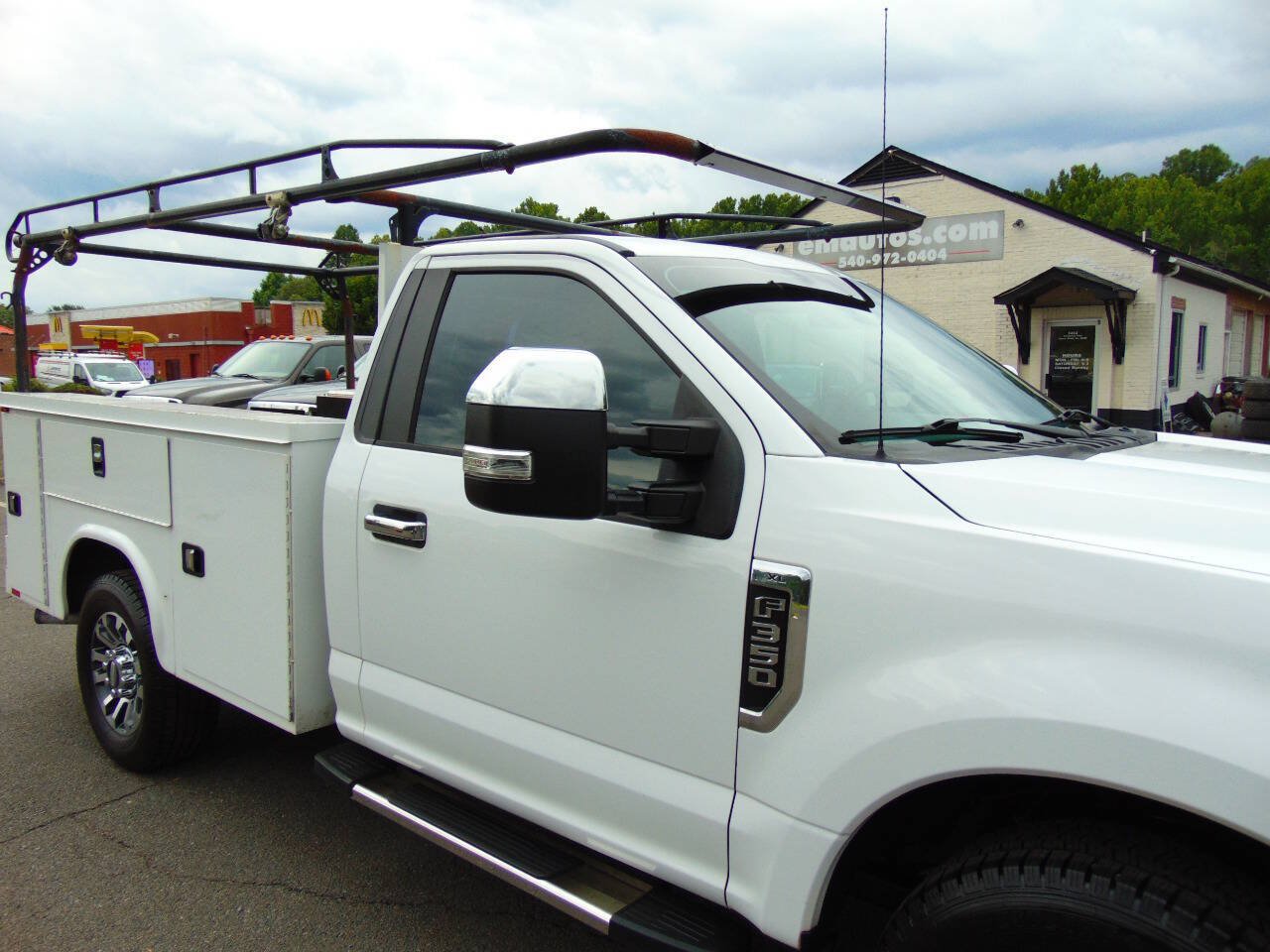 Used 2018 Ford F350 XL w/ Power Equipment Group RWD image 30