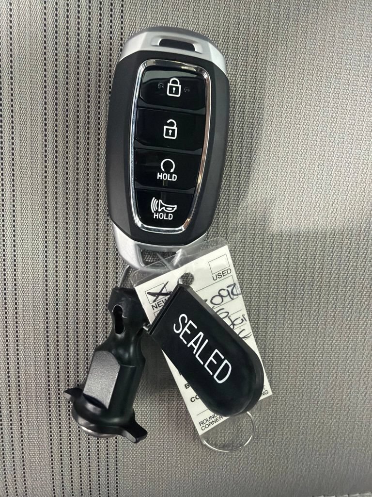 New 2026 Hyundai Venue SEL FWD image 30