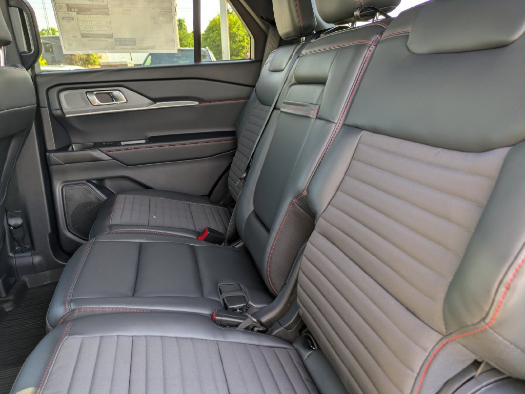 New 2026 Ford Explorer ST-Line w/ Premium Package RWD image 17