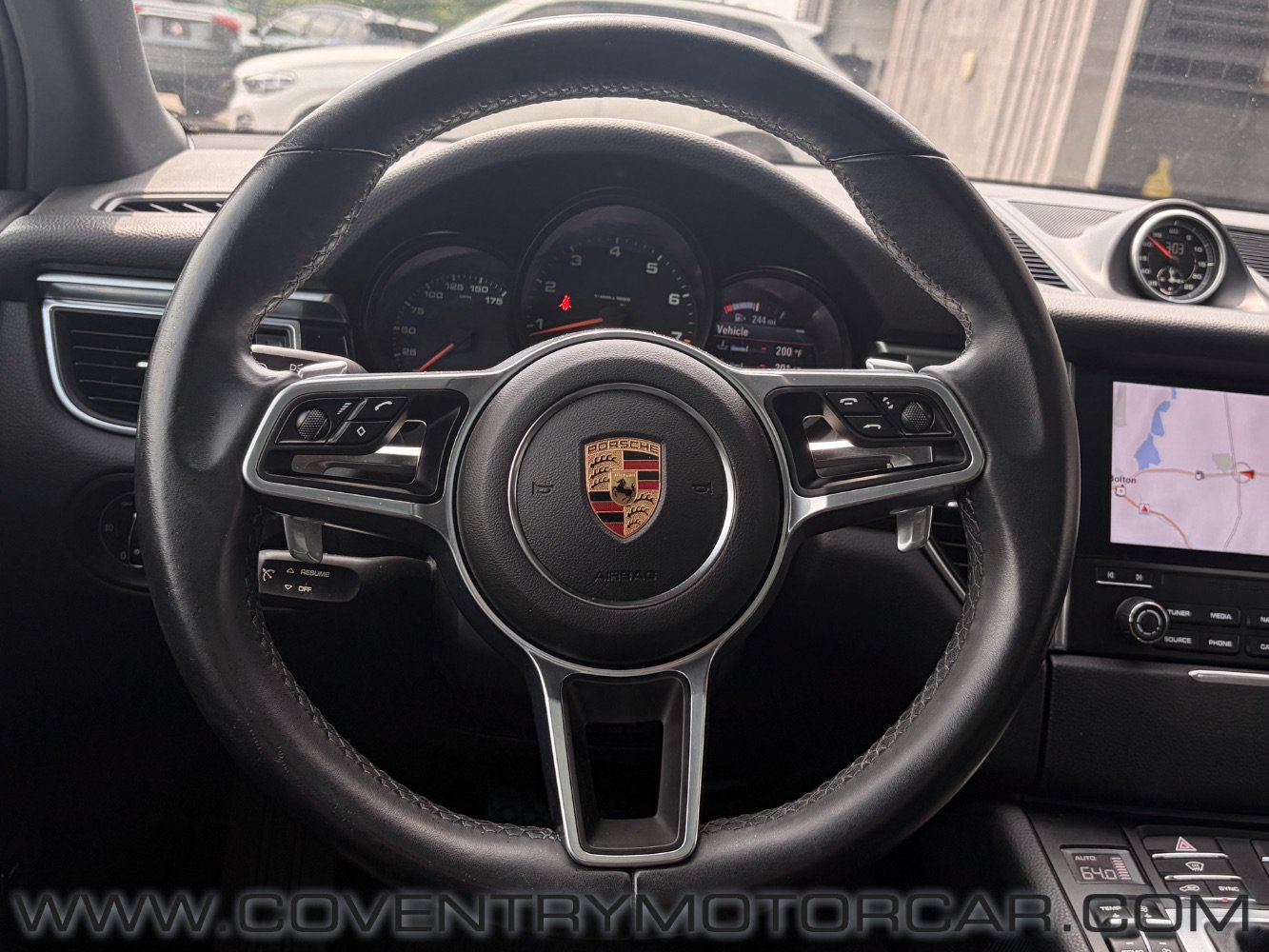 Used 2018 Porsche Macan Sport Edition AWD/4WD image 27