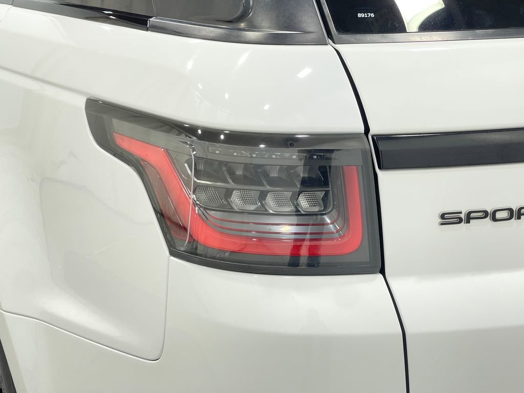 Used 2018 Land Rover Range Rover Sport HSE Dynamic image 35