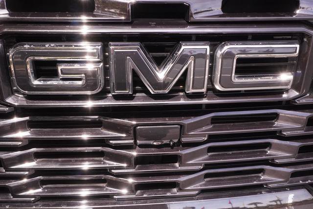 Used 2024 GMC Sierra 2500 Denali Ultimate w/ Max Trailering Package AWD/4WD image 52