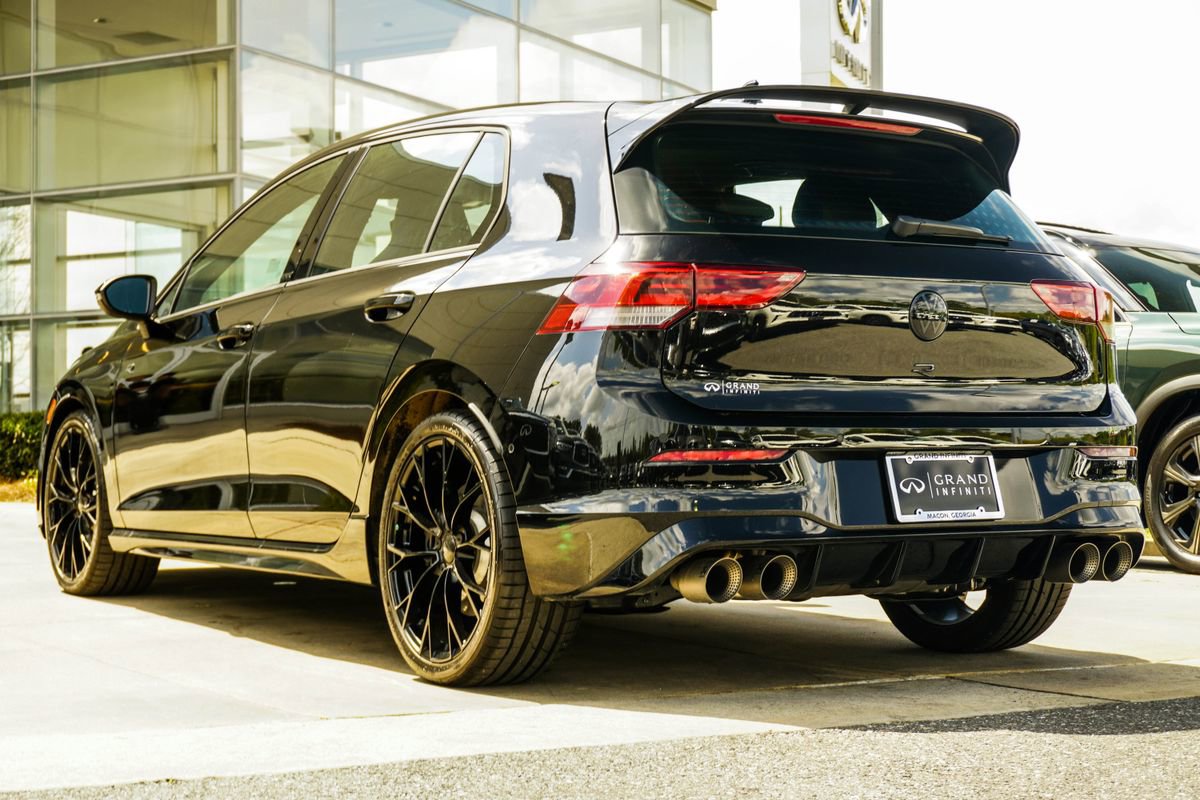 Used 2025 Volkswagen Golf R Black Edition image 9