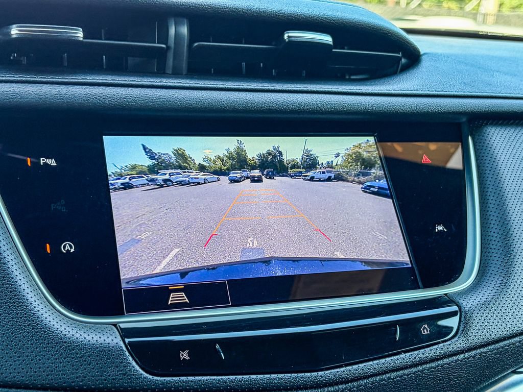 Certified 2024 Cadillac XT6 Luxury w/ LPO, Floor Liner Package AWD/4WD image 45