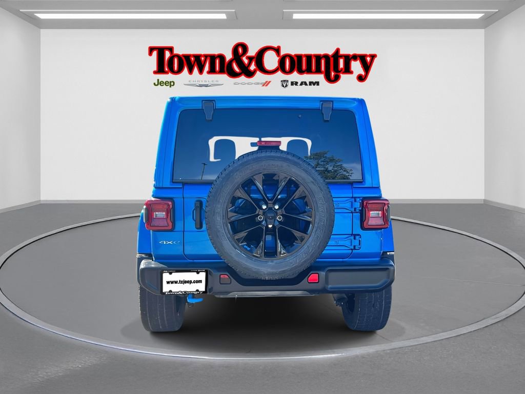 Certified 2023 Jeep Wrangler Unlimited Sahara w/ Cold Weather Group image 5