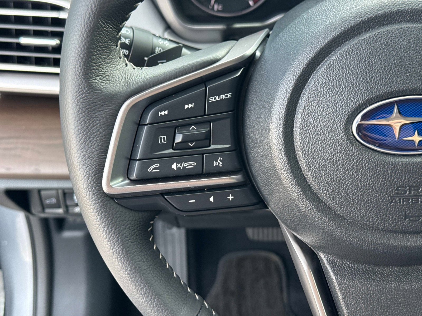 Used 2025 Subaru Outback Limited XT w/ Tech Package 2 image 31