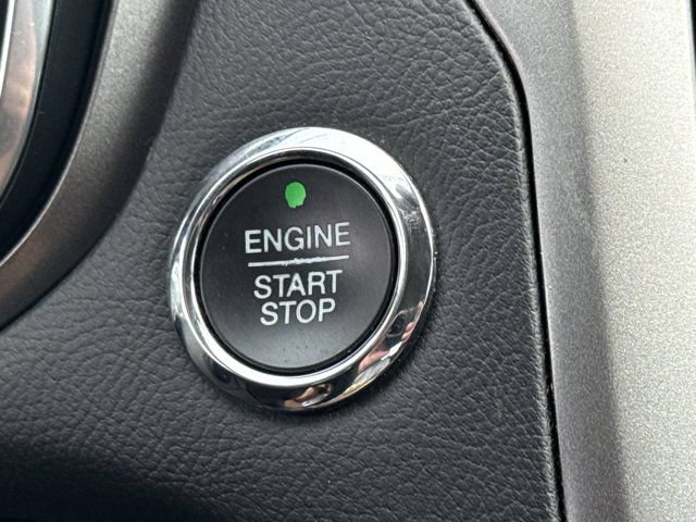 Used 2020 Ford Fusion SE FWD image 23
