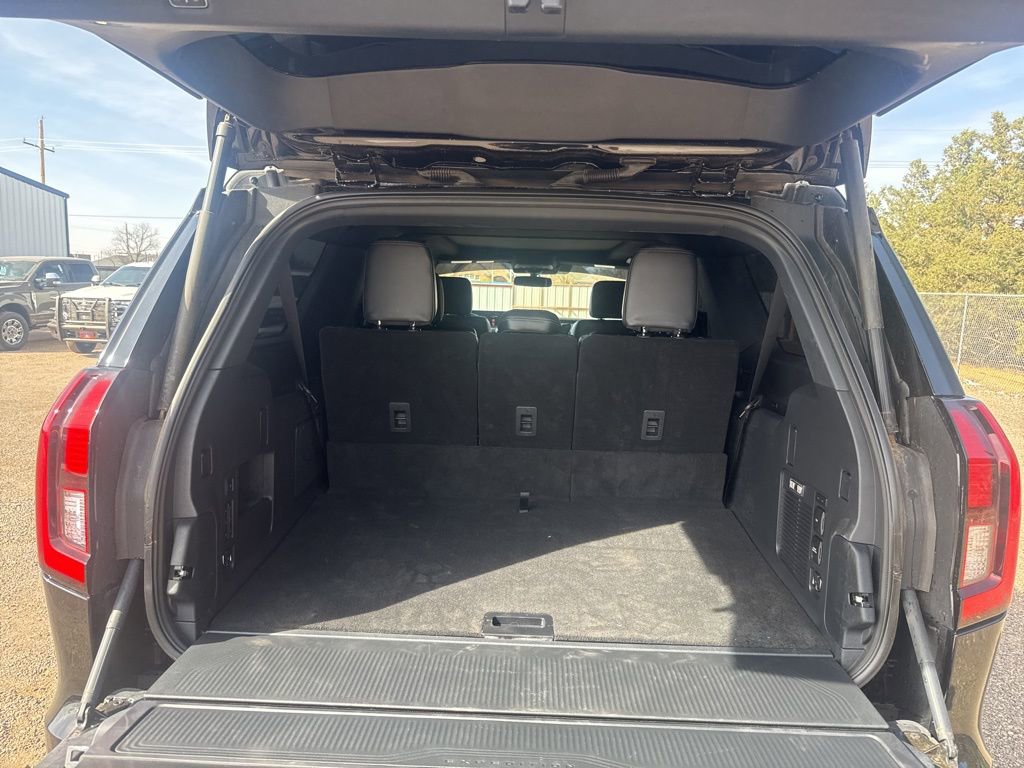 Used 2025 Ford Expedition Max Platinum w/ Stealth Appearance Package image 38