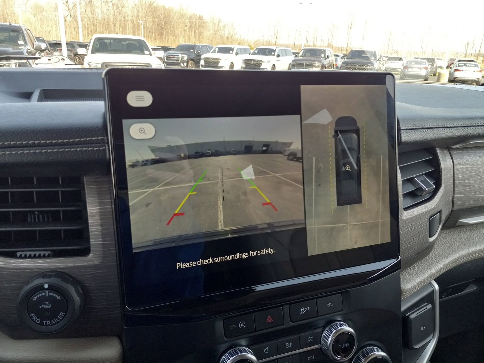 Used 2023 Ford Expedition Limited AWD/4WD image 23
