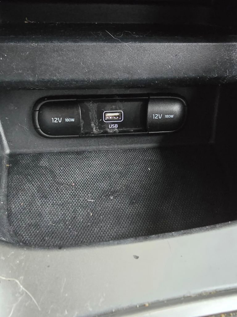 Used 2023 Kia Seltos LX image 32