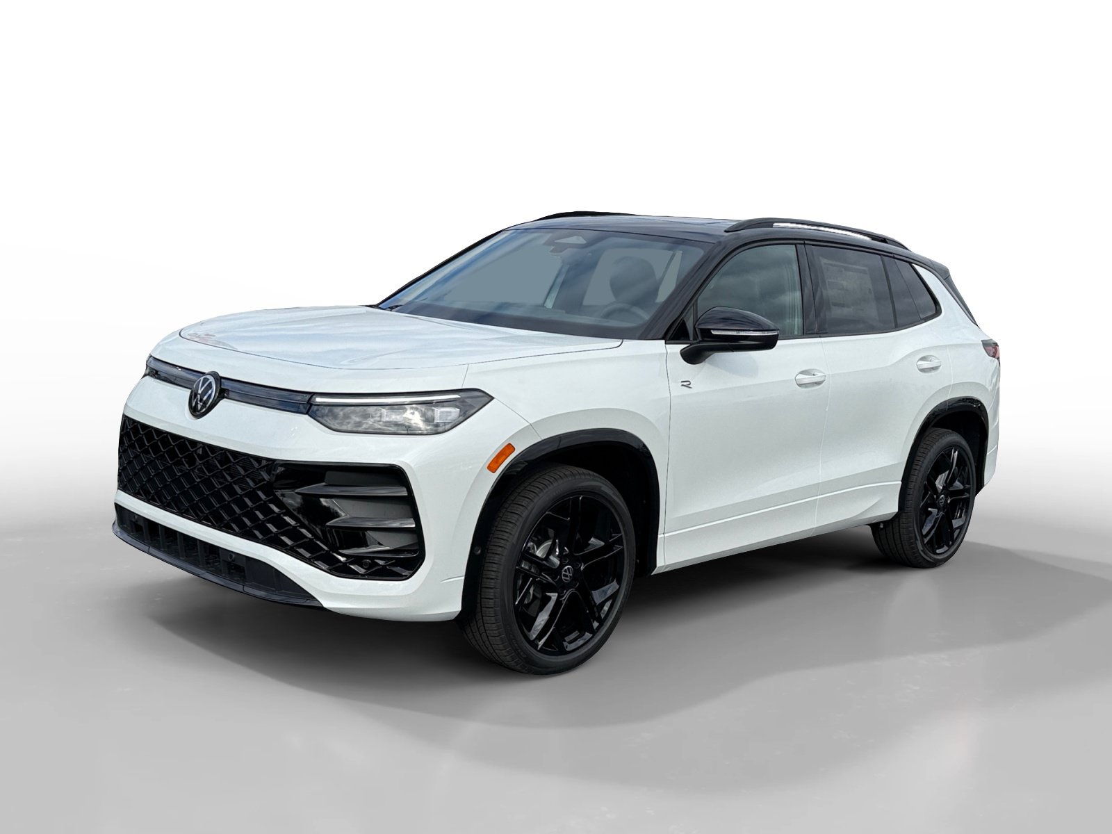 New 2026 Volkswagen Tiguan SE R-Line AWD/4WD image 1