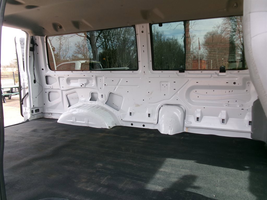 Used 2011 Ford E-150 and Econoline 150 w/ PWR Group RWD image 13