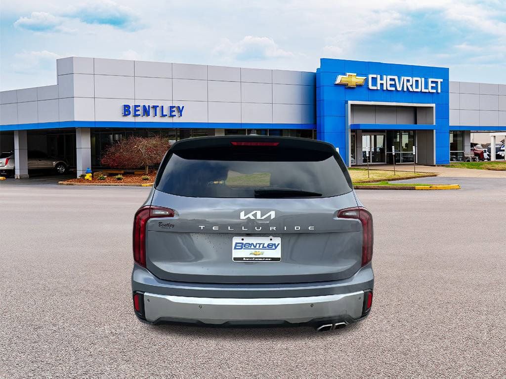 Used 2024 Kia Telluride S w/ S Sunroof Package image 4